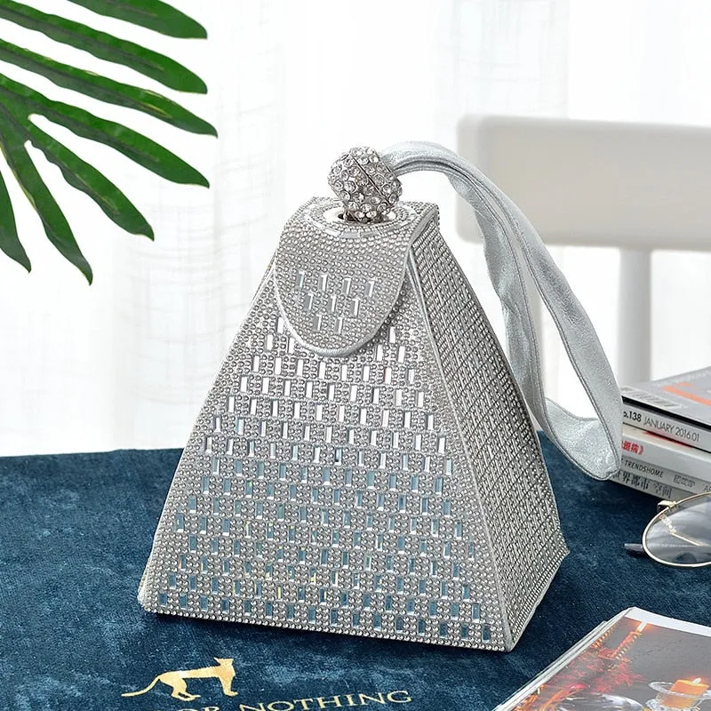 2022 Summer Diamond Clutch Bag Ladies Luxury Party Evening Bag Fashion Triangle Wedding Bridal Bag Luxury Designer Handbags