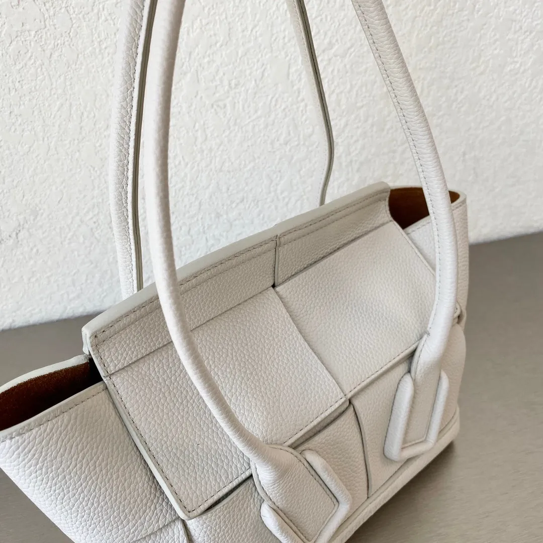 BV Mini Arco White, For Women, Women’s Bags 11.4in/29cm 600606VMAP19005