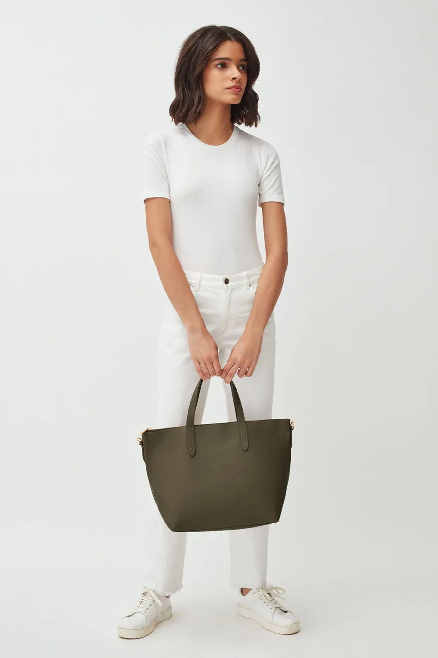 Medium Carryall Tote