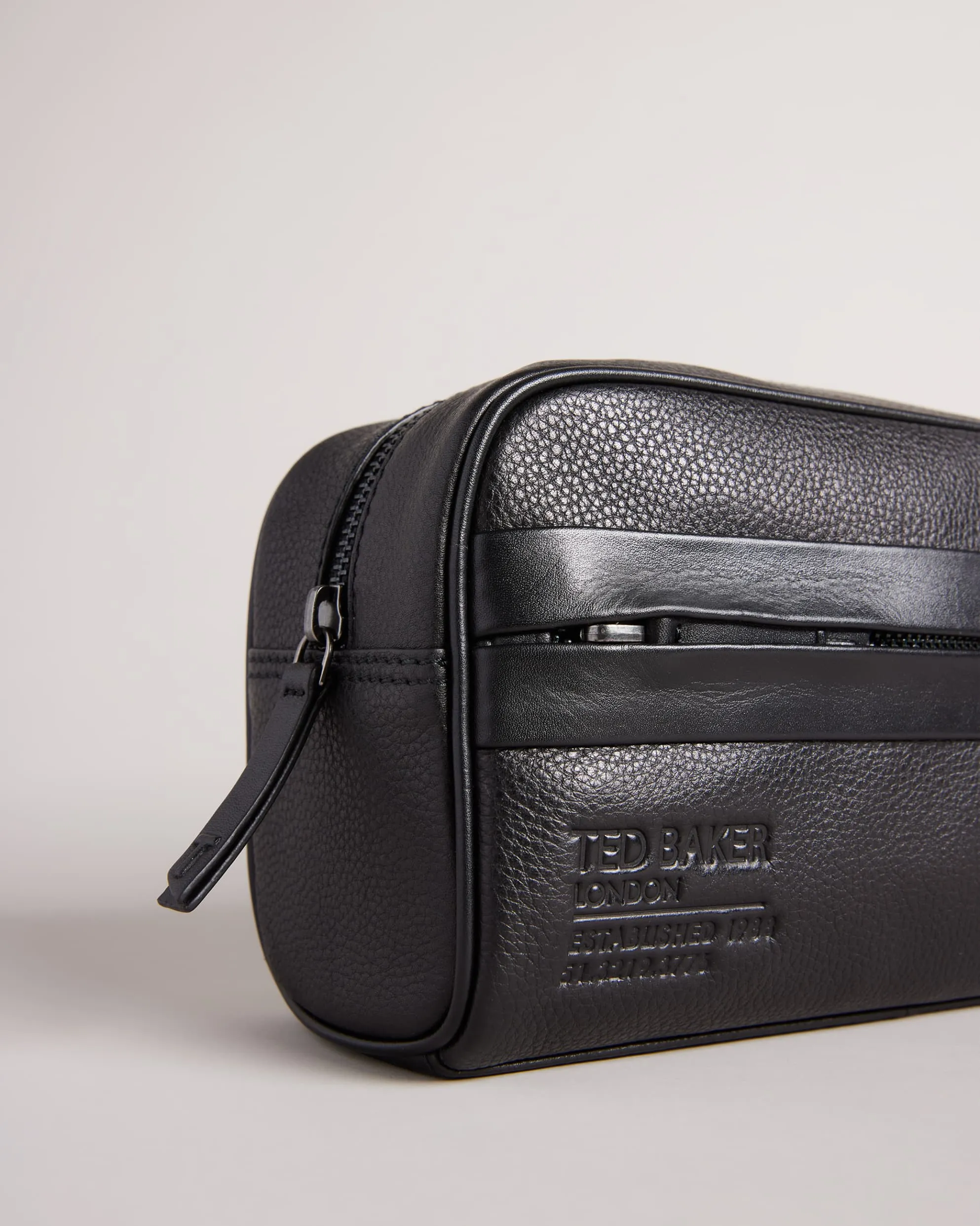 Paty Ted Baker Branded Leather Washbag Black